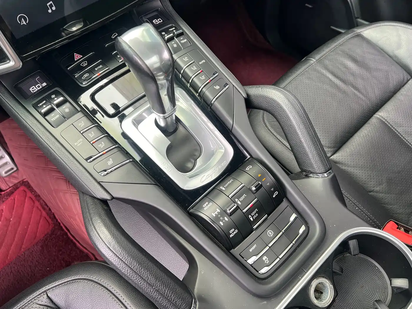 Porsche Cayenne 2015 Cayenne 3.0T фото 4