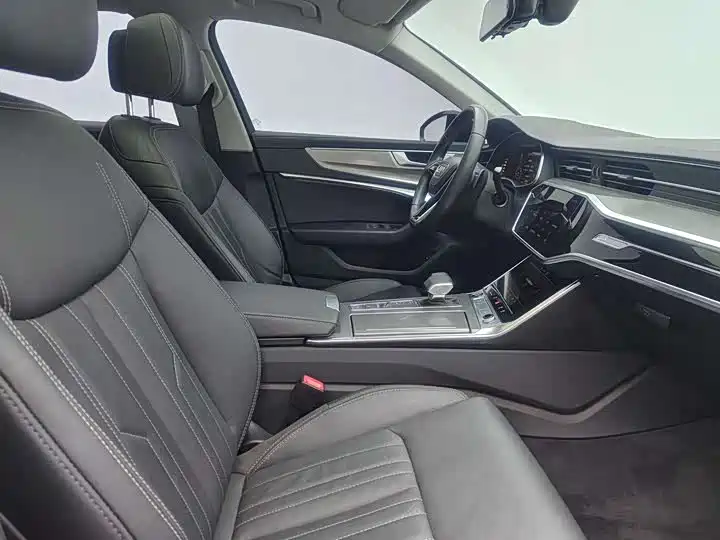Audi A6L 2023 40 TFSI Luxury Elegance фото 5