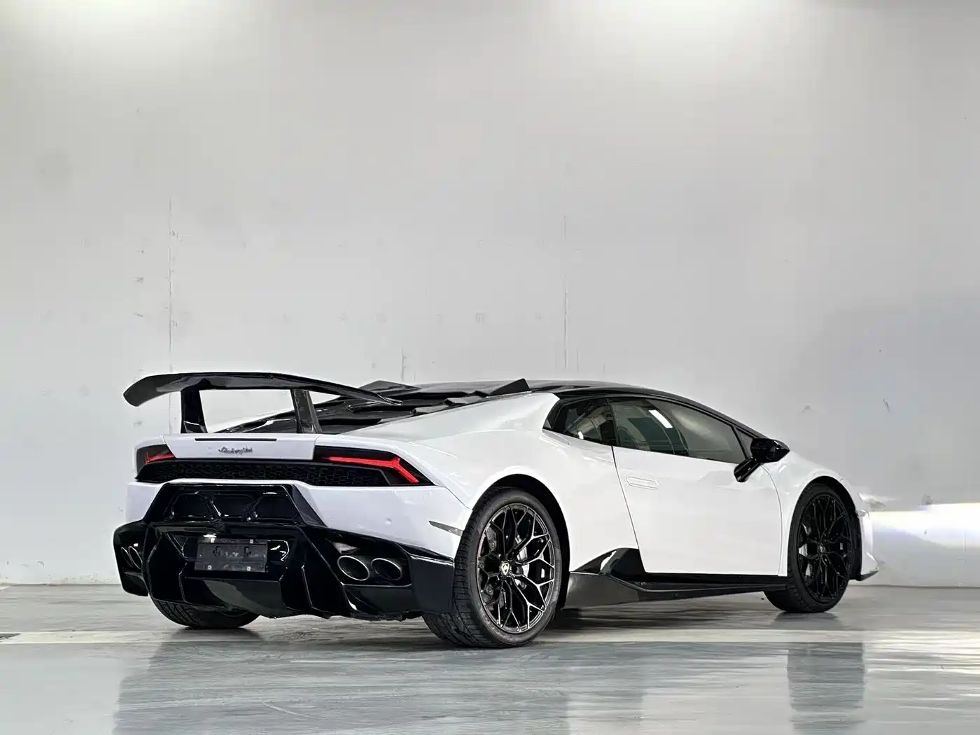 Lamborghini Huracán 2014 LP 610-4 фото 4
