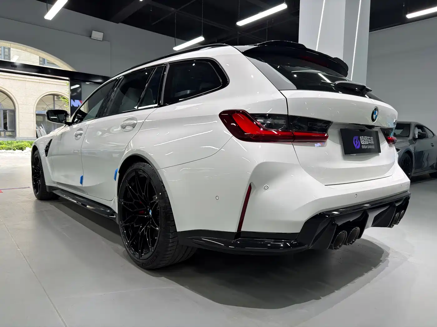 BMW M3 2026 BMW M3 Touring M xDrive Competition фото 5