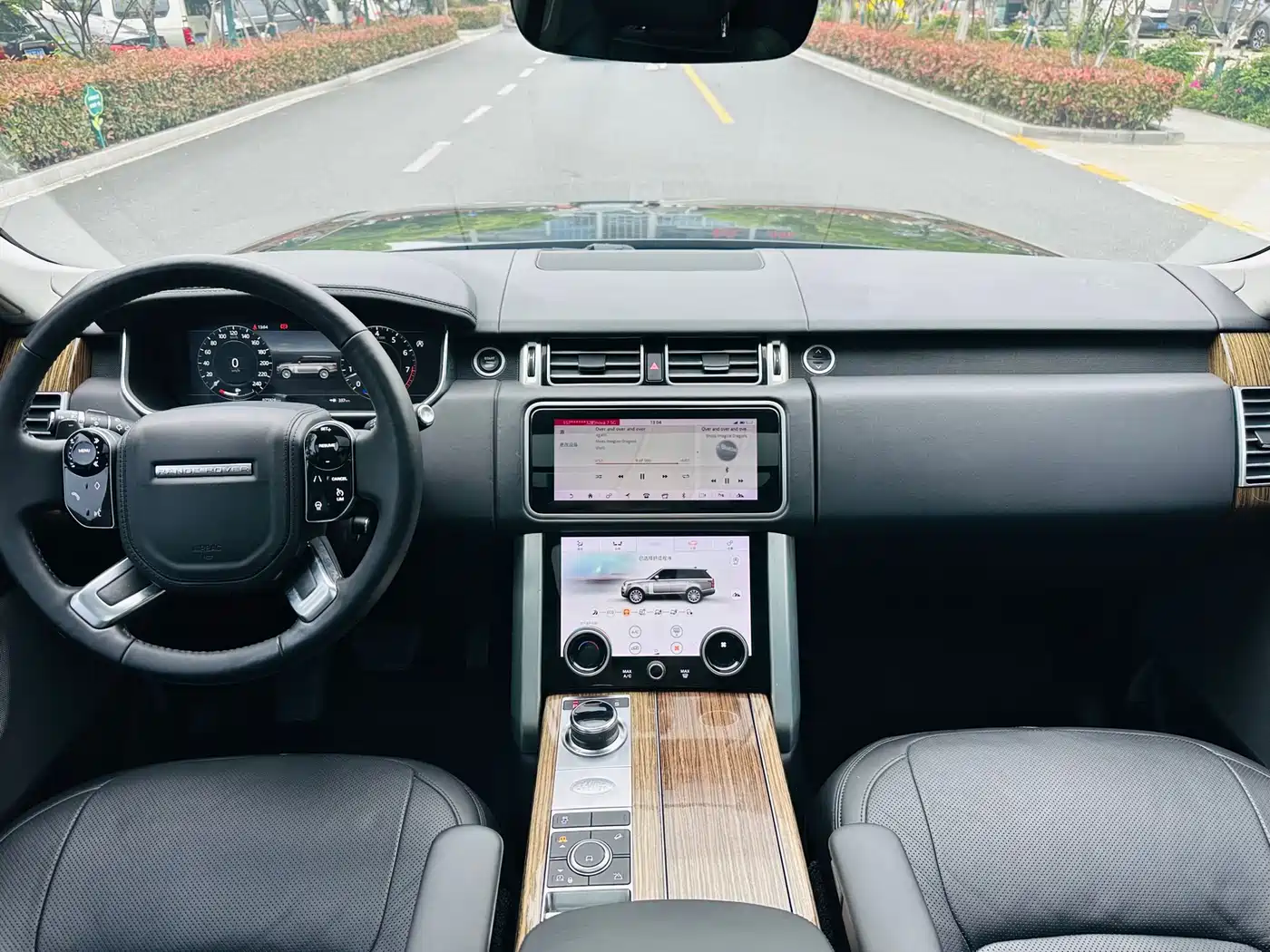 Land Rover Range Rover 2019 3.0 SCV6 Heritage Edition фото 6