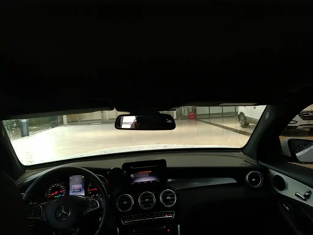 Mercedes-Benz GLC 2017 GLC 200 4MATIC фото 17