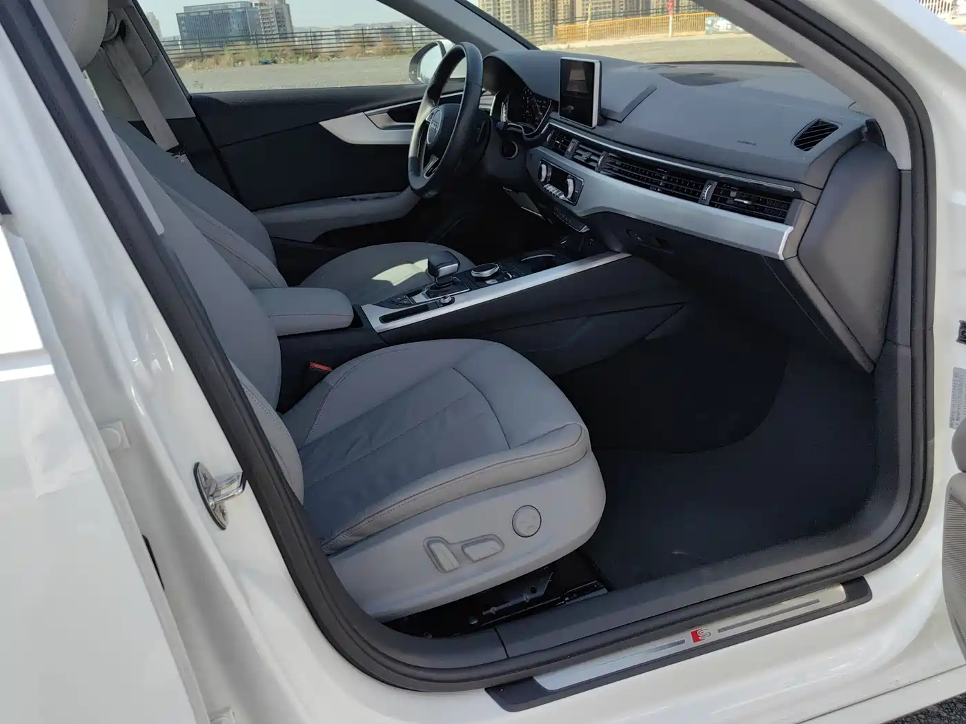 Audi A4L 2019 40 TFSI Fashion (China V) фото 14