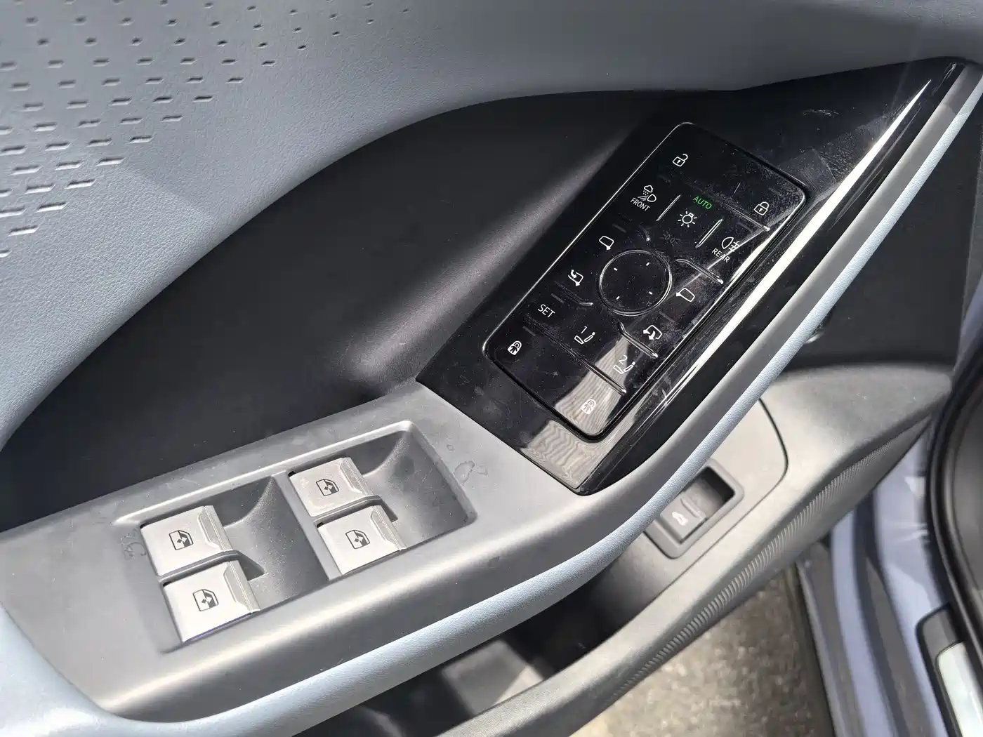 Audi Q6L e-tron 2025 Model Pioneer Edition фото 15