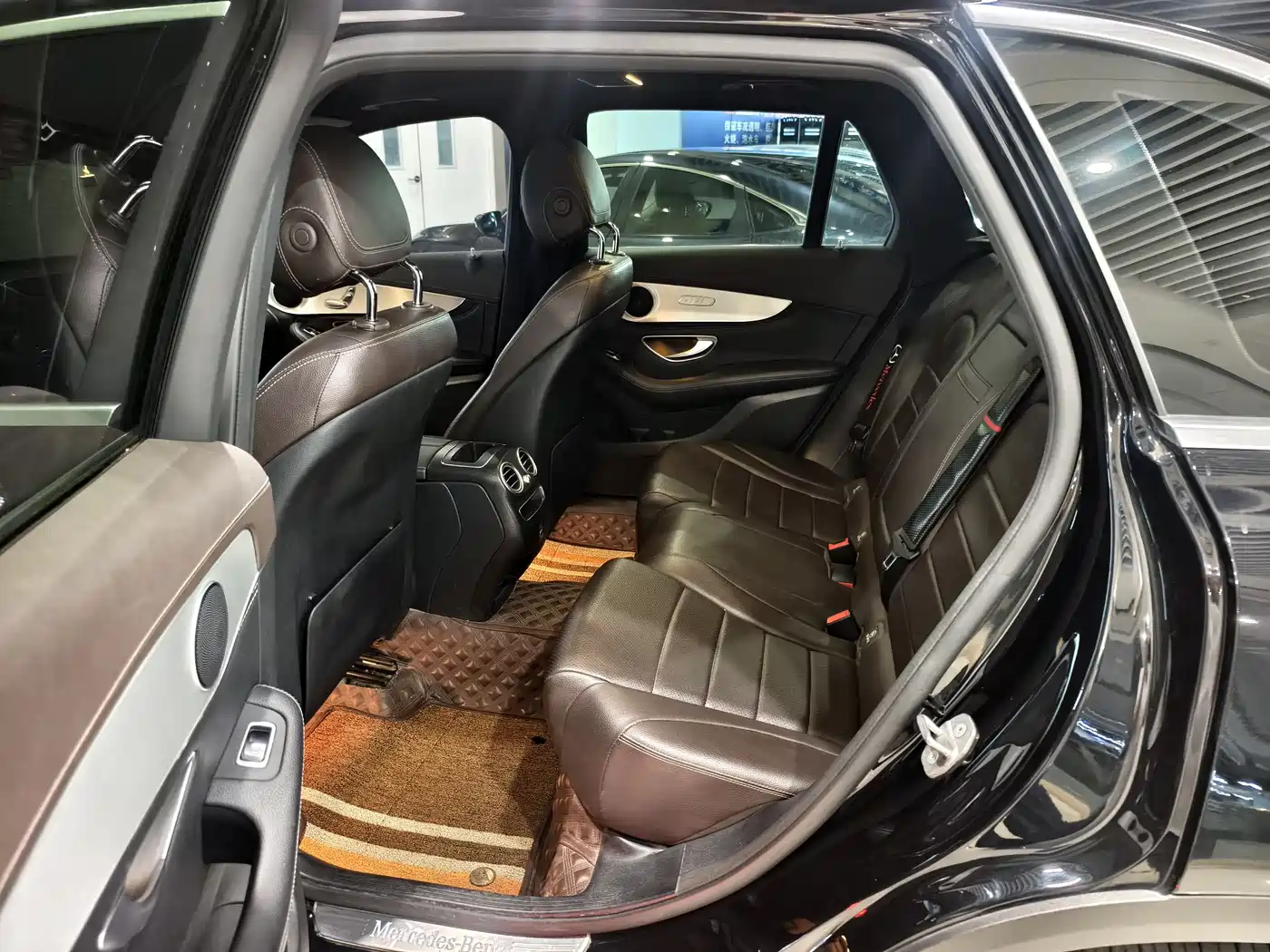 Mercedes-Benz GLC 2020 Facelift GLC 260 L 4MATIC Dynamic фото 3