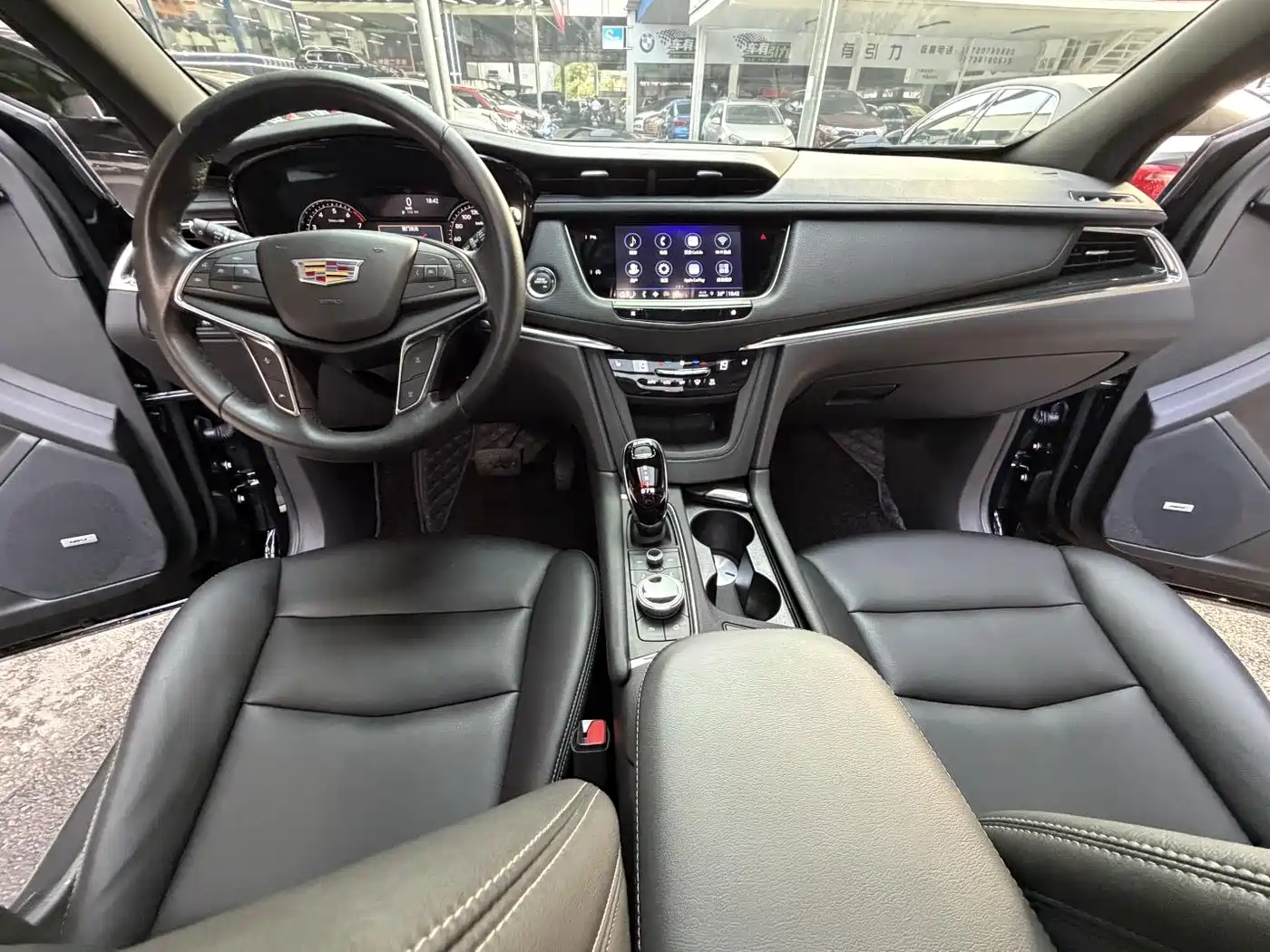 CADILLAC XT5