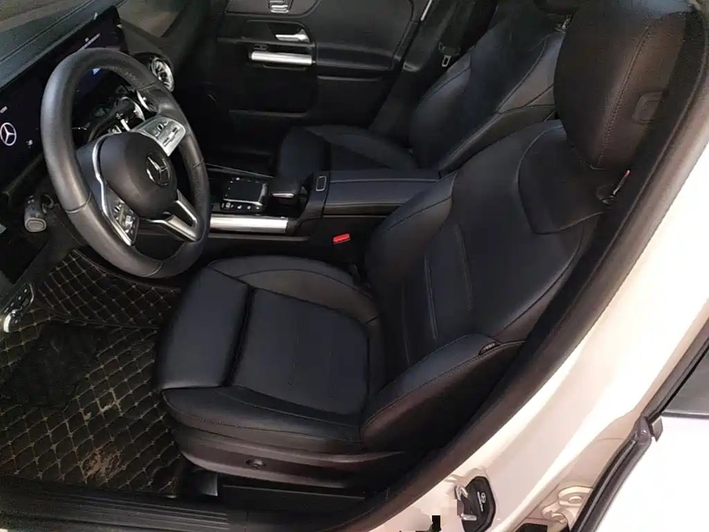 Mercedes-Benz GLA 2023 2023 GLA 220