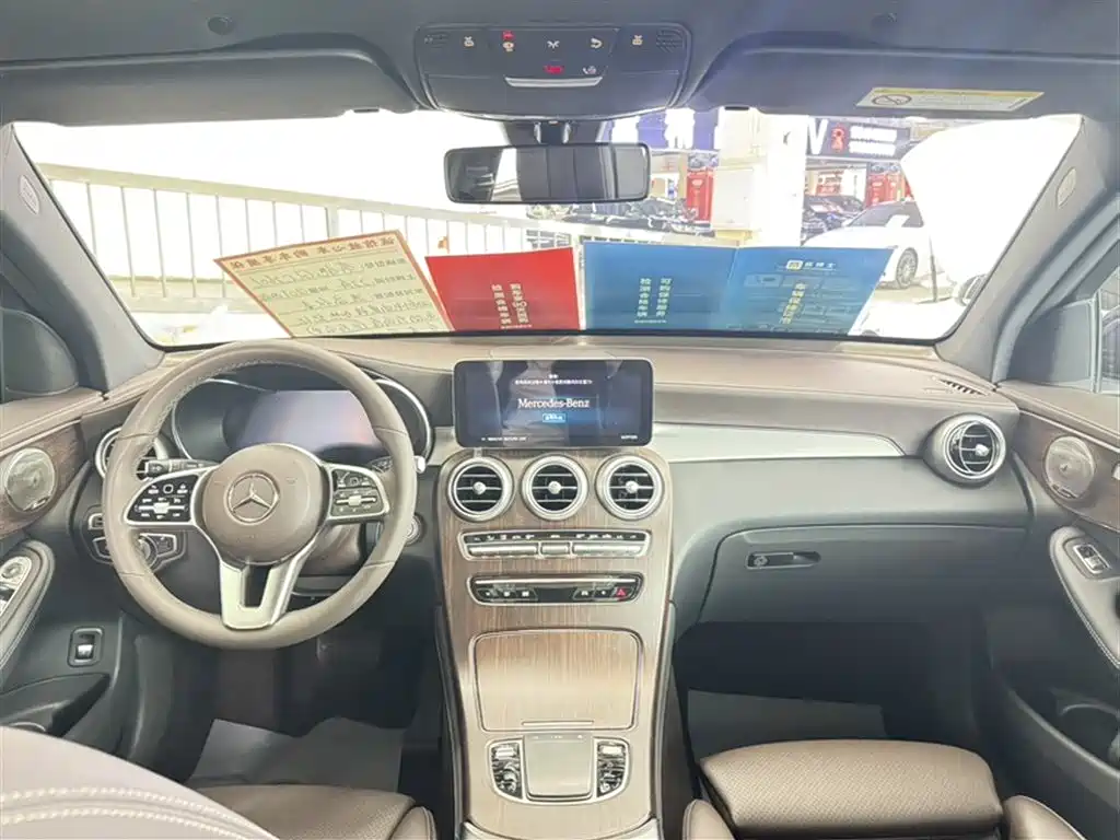 Mercedes-Benz GLC 2022 Facelift II GLC 260 L 4MATIC Sport Model фото 10