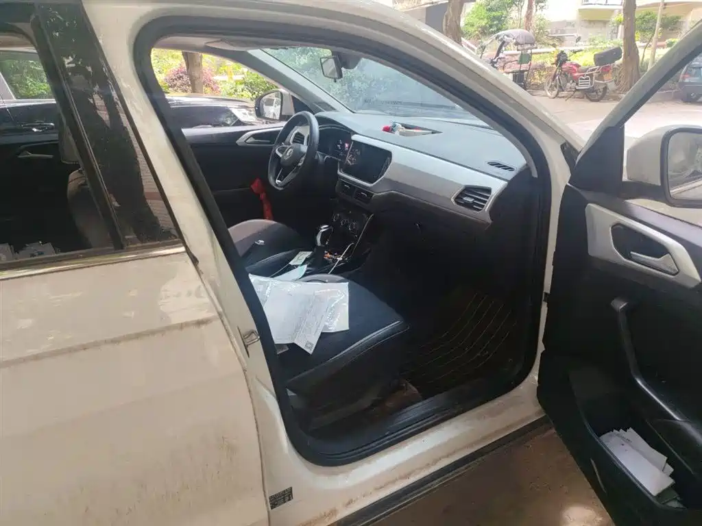 Volkswagen Tanying 2021 1.5L Automatic Smart Connect Edition фото 22