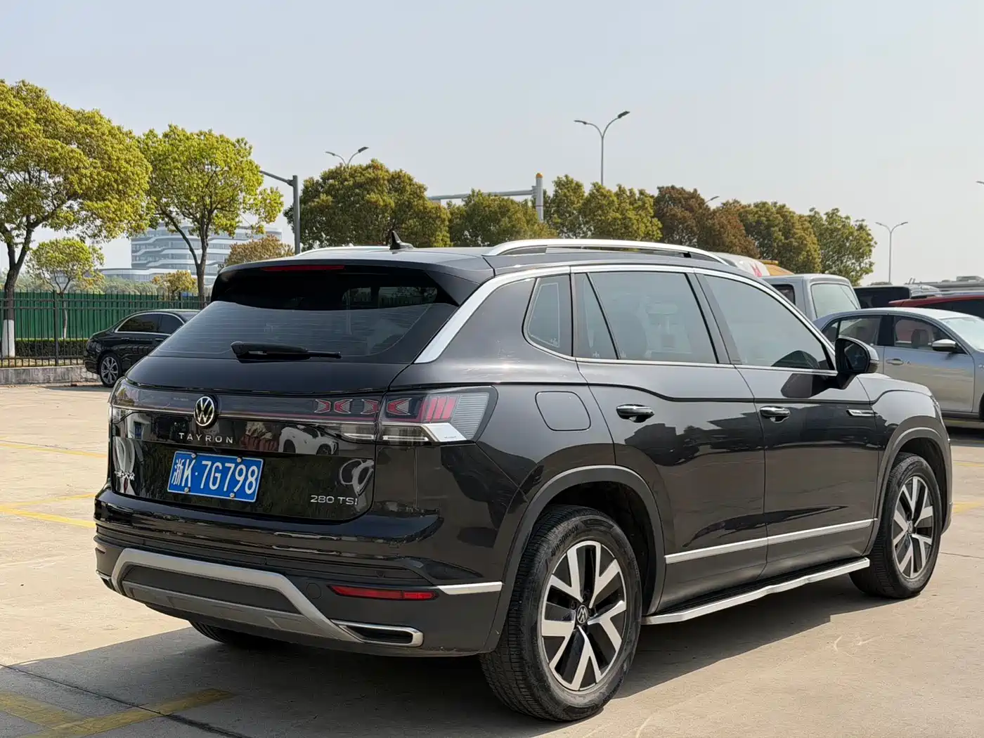 Volkswagen Tayron 2023 280TSI 2WD Luxury Plus Advanced Edition фото 12