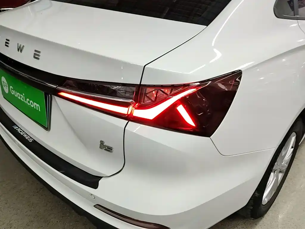 Roewe i5 2025 2023 1.5L Manual Comfort Edition