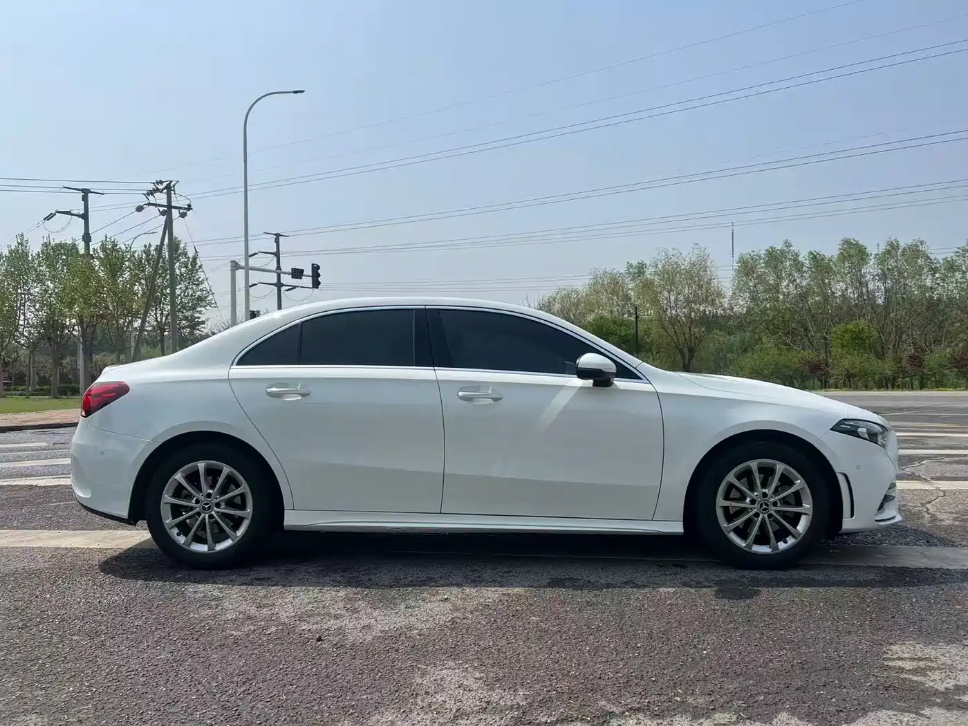 Mercedes-Benz A-Class 2022 A 200 L Sport Sedan Style фото 4