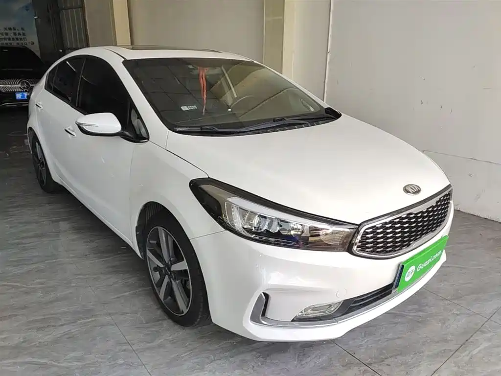 Kia K3 2017 1.6L Automatic 15th Anniversary Special GLS фото 4