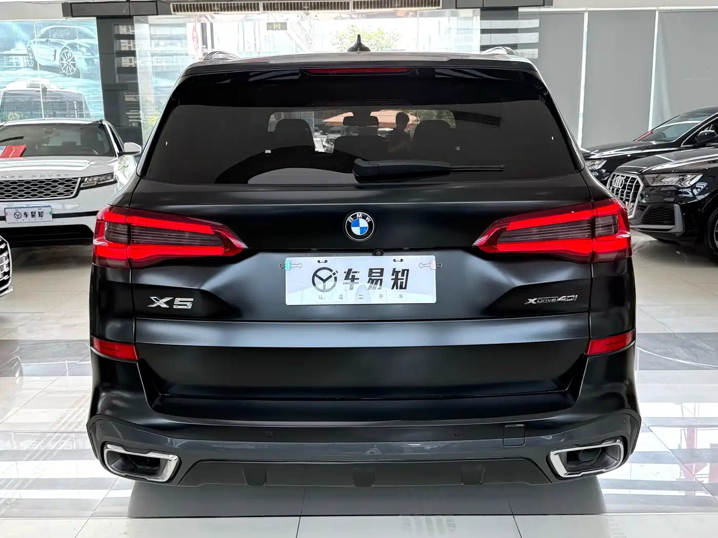BMW X5 (Import) 2019 xDrive40i Exclusive M Sport Package фото 18