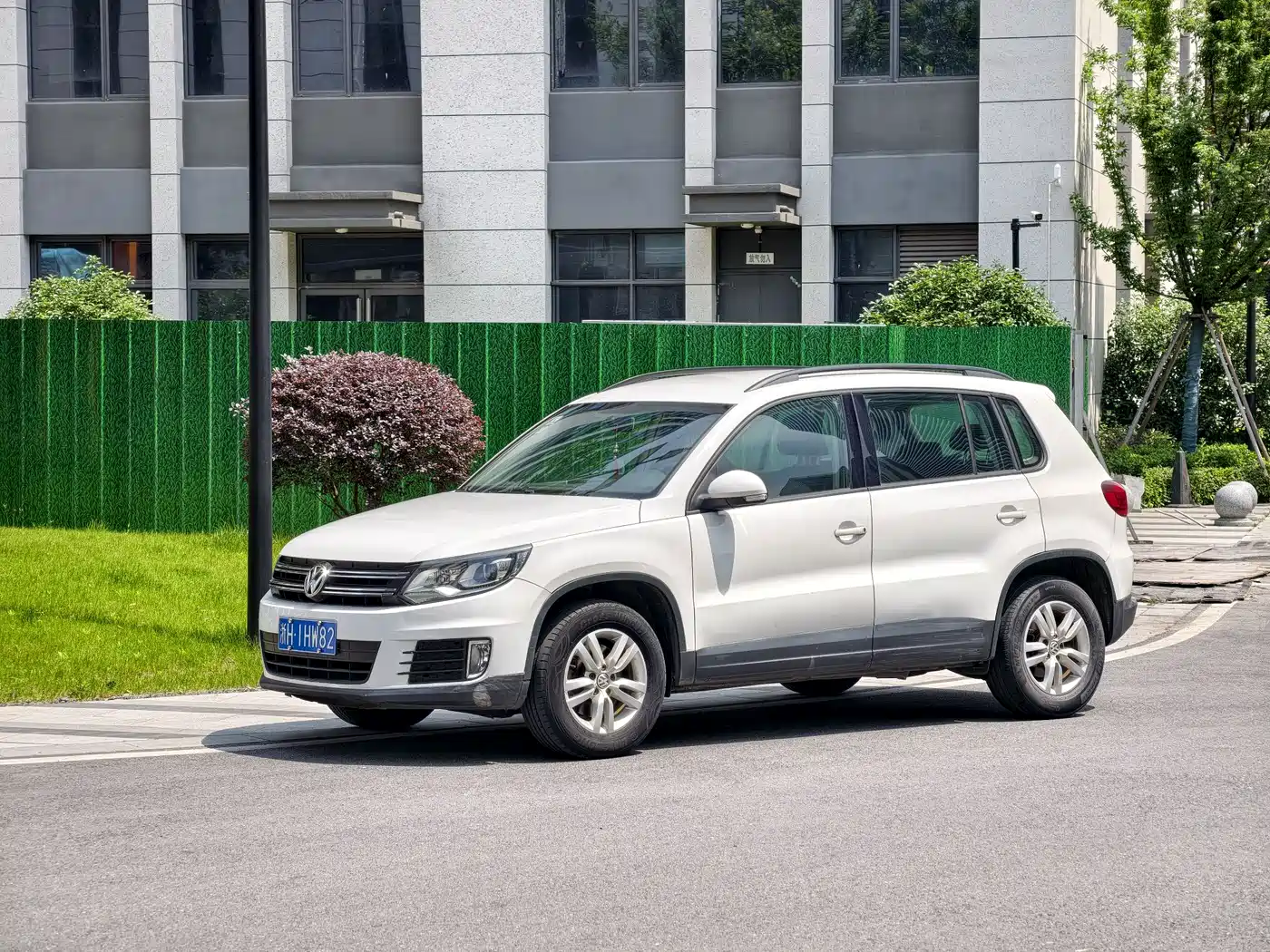 Volkswagen Tiguan 2016 Model 300TSI Automatic 2WD Comfort Edition фото 4