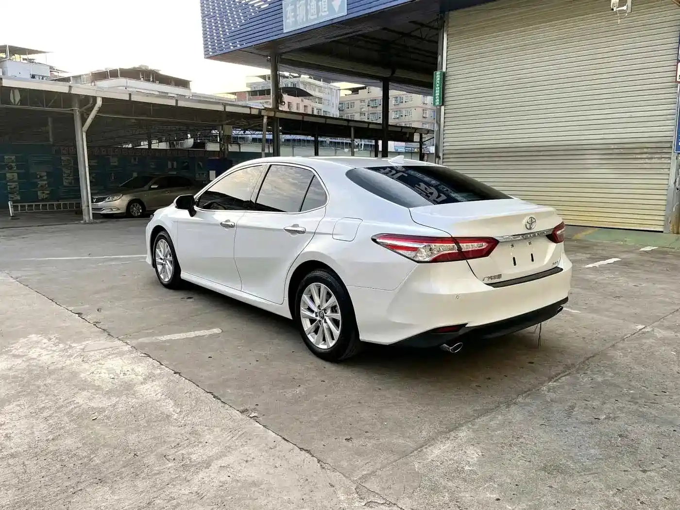 Toyota Camry 2021 2.0G Luxury Edition фото 6