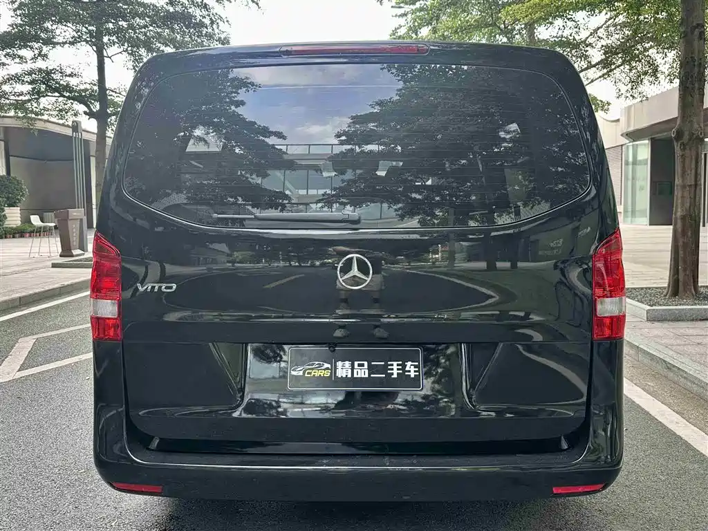 Mercedes-Benz Vito 2021 2.0T Elite 7-Seater фото 8