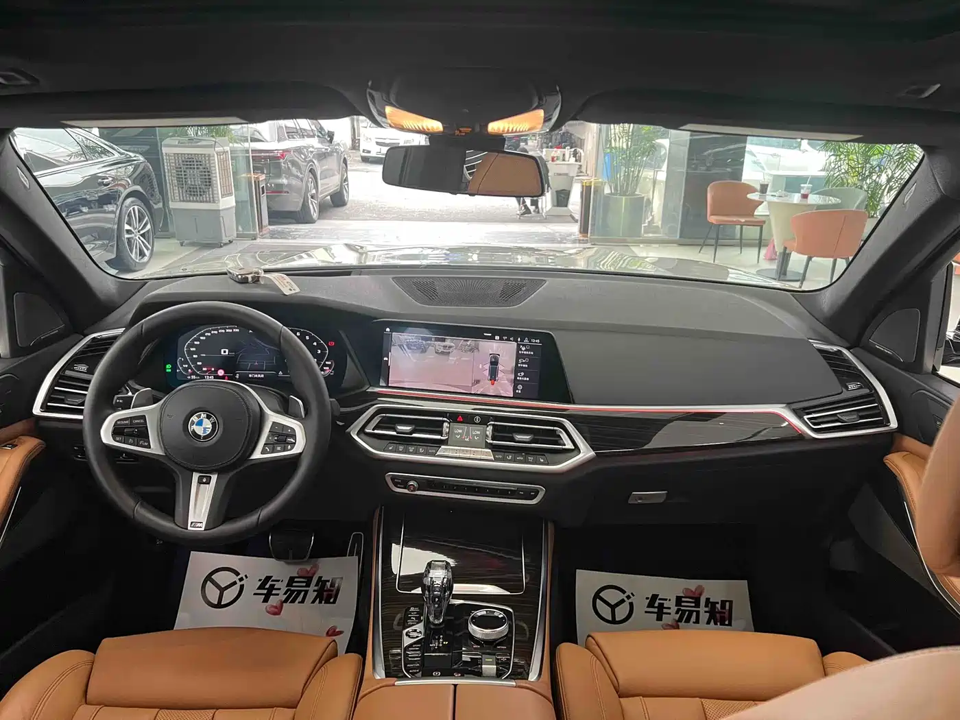 BMW X5 (Import) 2019 xDrive40i Exclusive M Sport Package фото 12