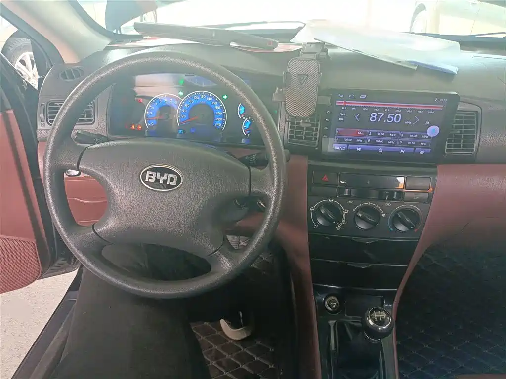BYD F3 2012 Energy-saving Edition 1.5L Manual Comfort фото 10