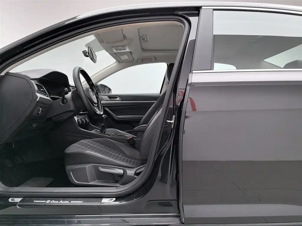 Volkswagen Lavida 2019 1.5L Manual Comfort Edition China VI фото 10