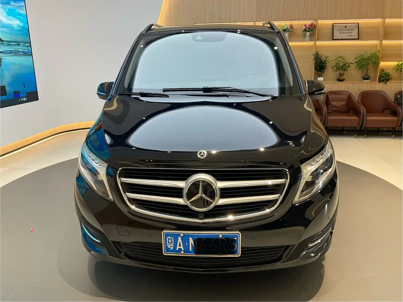Mercedes-Benz V-Class 2018 V 260 Premium Edition China VI фото 2