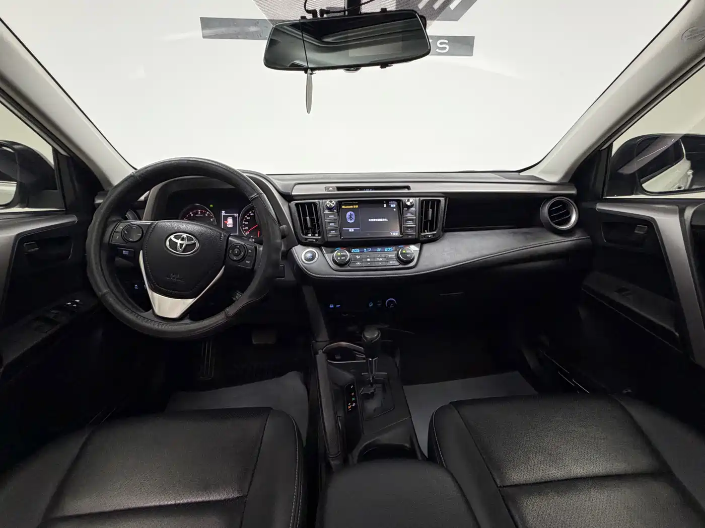 Toyota RAV4 Rongfang 2019 2.0L CVT 2WD Style X Limited Edition China VI фото 13