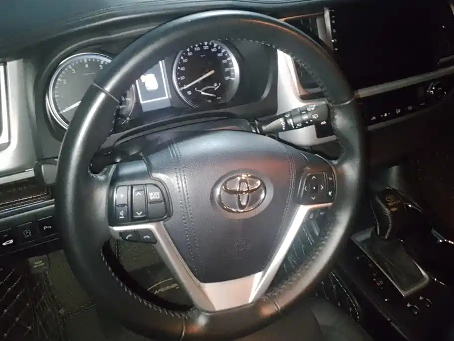 Toyota Highlander 2021 2.0T AWD Luxury 7-Seater фото 15