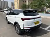 Фото 16 - Geely Coolray