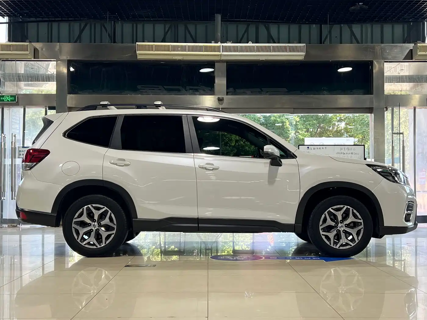 Subaru Forester 2019 2.0i Luxury Edition EyeSight фото 7