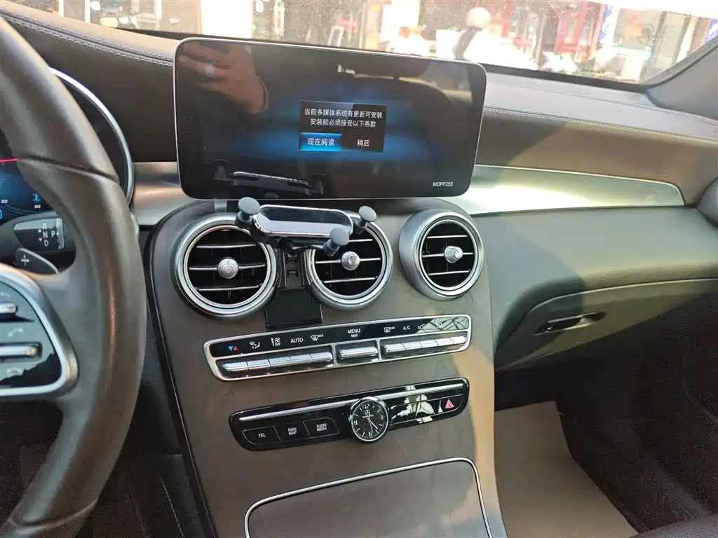 Mercedes-Benz GLC 2021 GLC 260 L 4MATIC Luxury фото 13