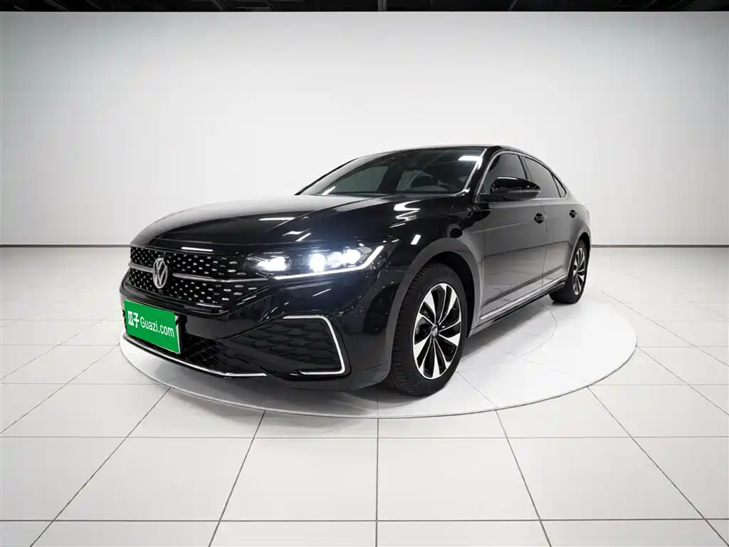 Volkswagen Passat 2023 330TSI Starlight Elite Edition