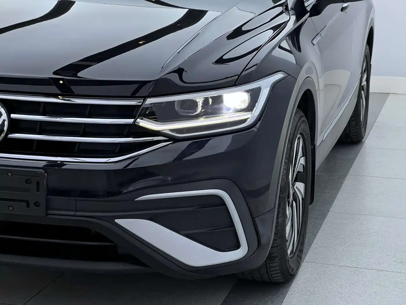 Volkswagen Tiguan L 2023 280TSI 2WD Trend Limited Edition фото 22