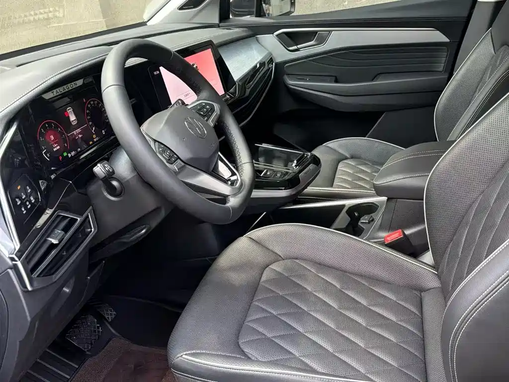 Volkswagen Talagon 2023 Facelift 530TSI 4WD Flagship Victory Pro Edition 6-Seater фото 6