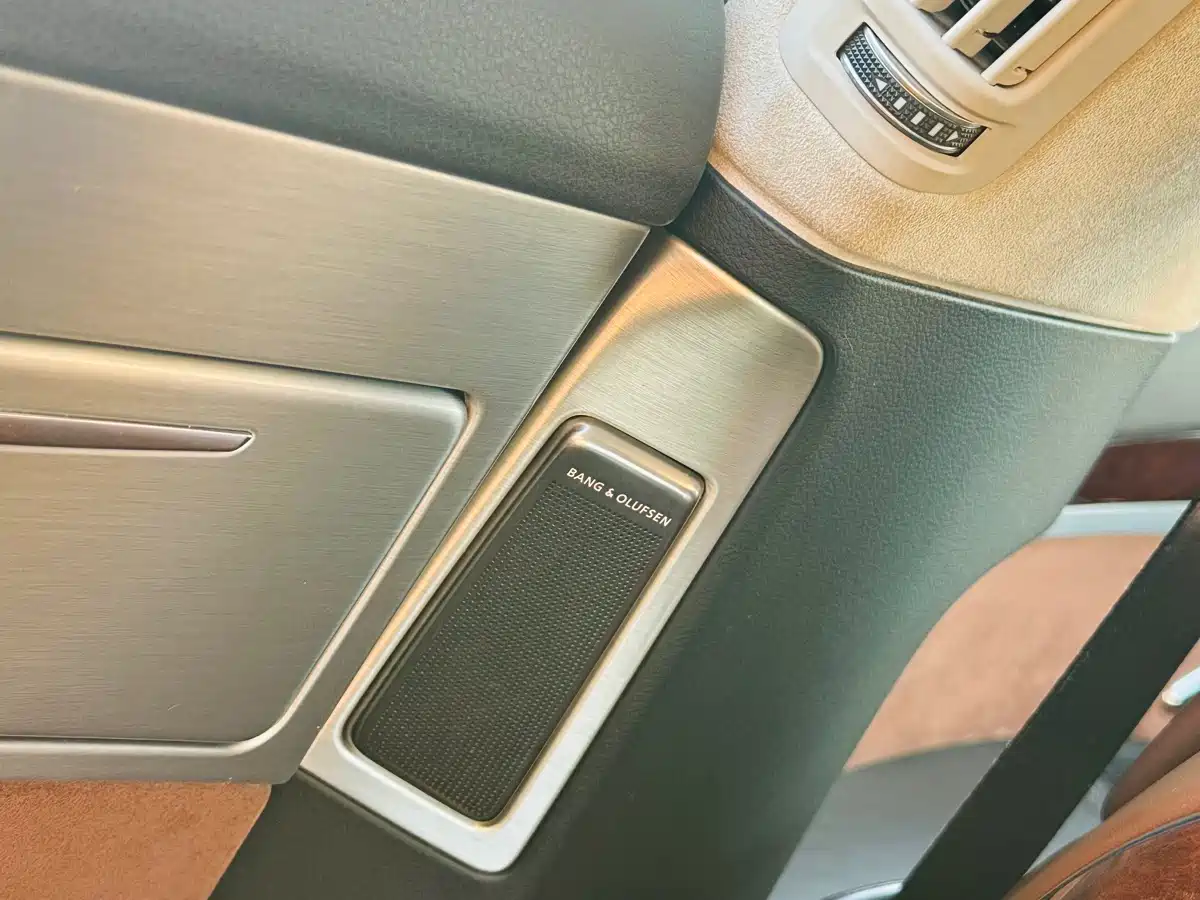 Audi A8 2013 A8L 6.3 FSI W12 quattro Flagship фото 22