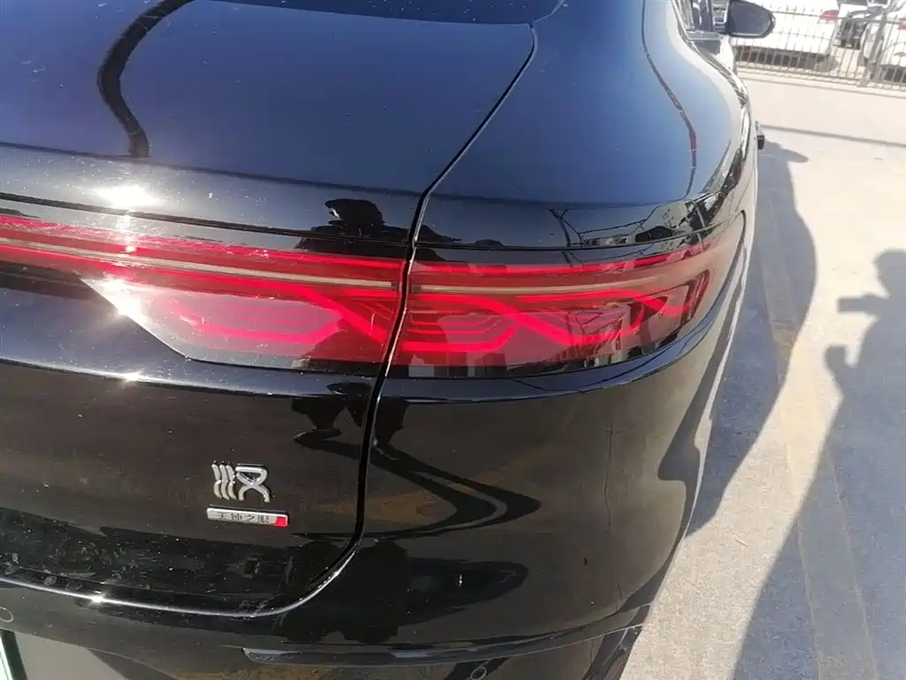 BYD Han 2025 DM-i Smart Driving Edition 125KM LiDAR Flagship фото 8