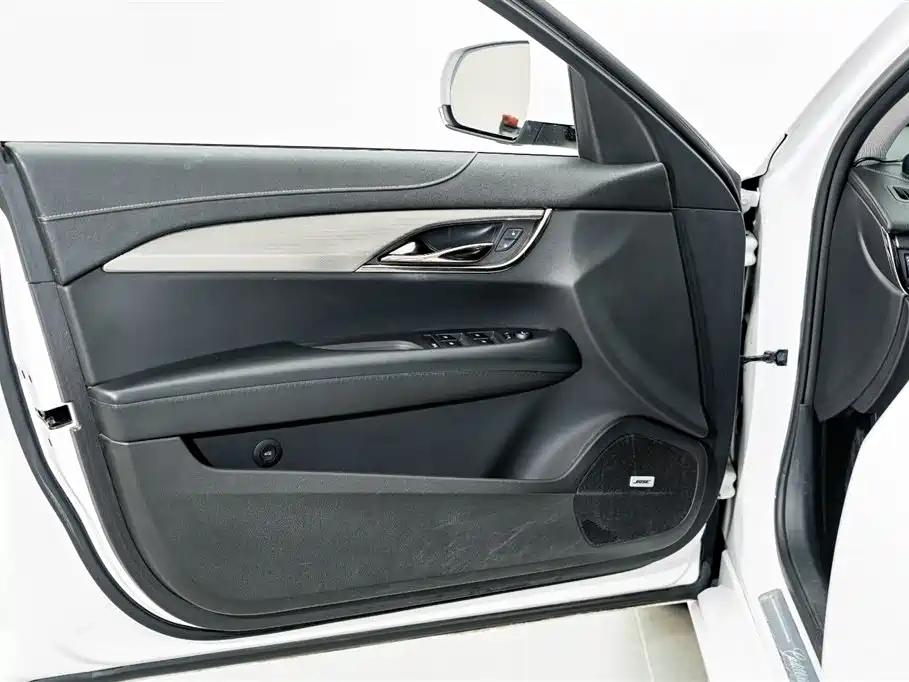 Cadillac ATS-L 2016 28T Technology фото 16