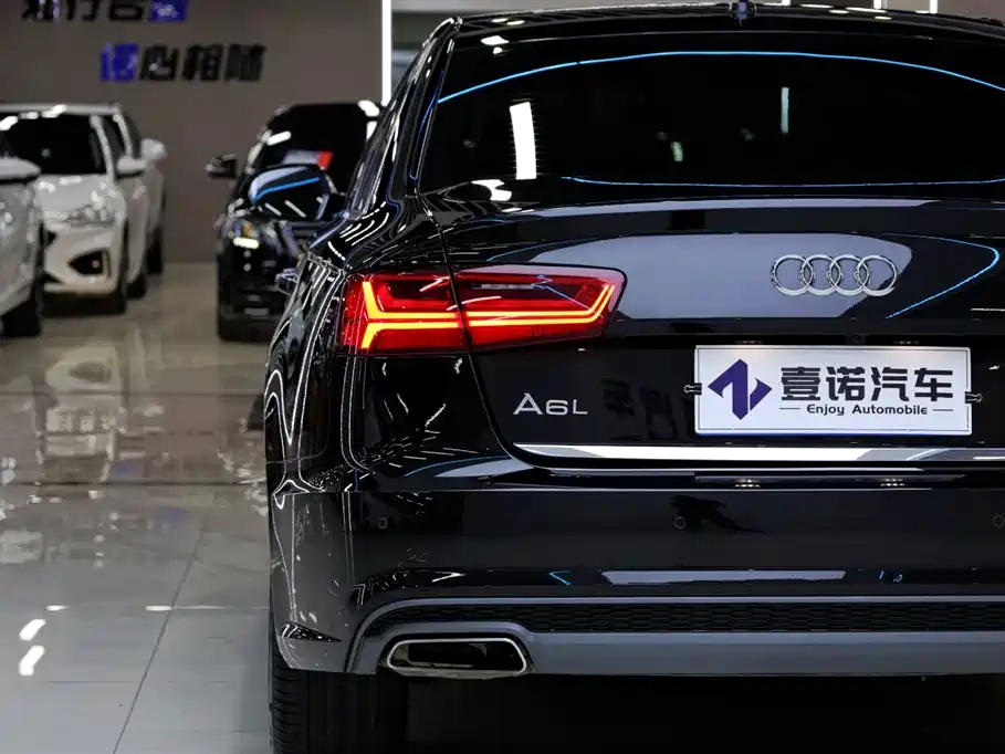 Audi A6L 2018 30th Anniversary 45 TFSI quattro Sport фото 8