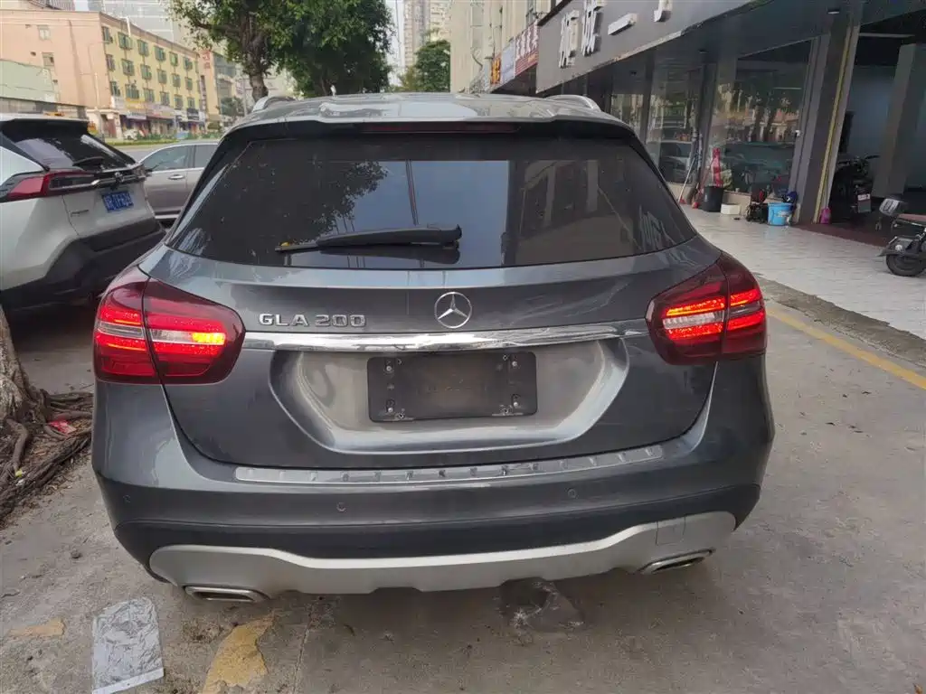 Mercedes-Benz GLA 2019 GLA 200 Dynamic фото 6