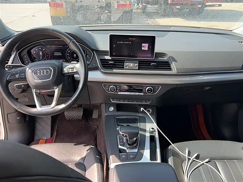 Audi Q5L 2020 40 TFSI Prestige Fashion фото 9