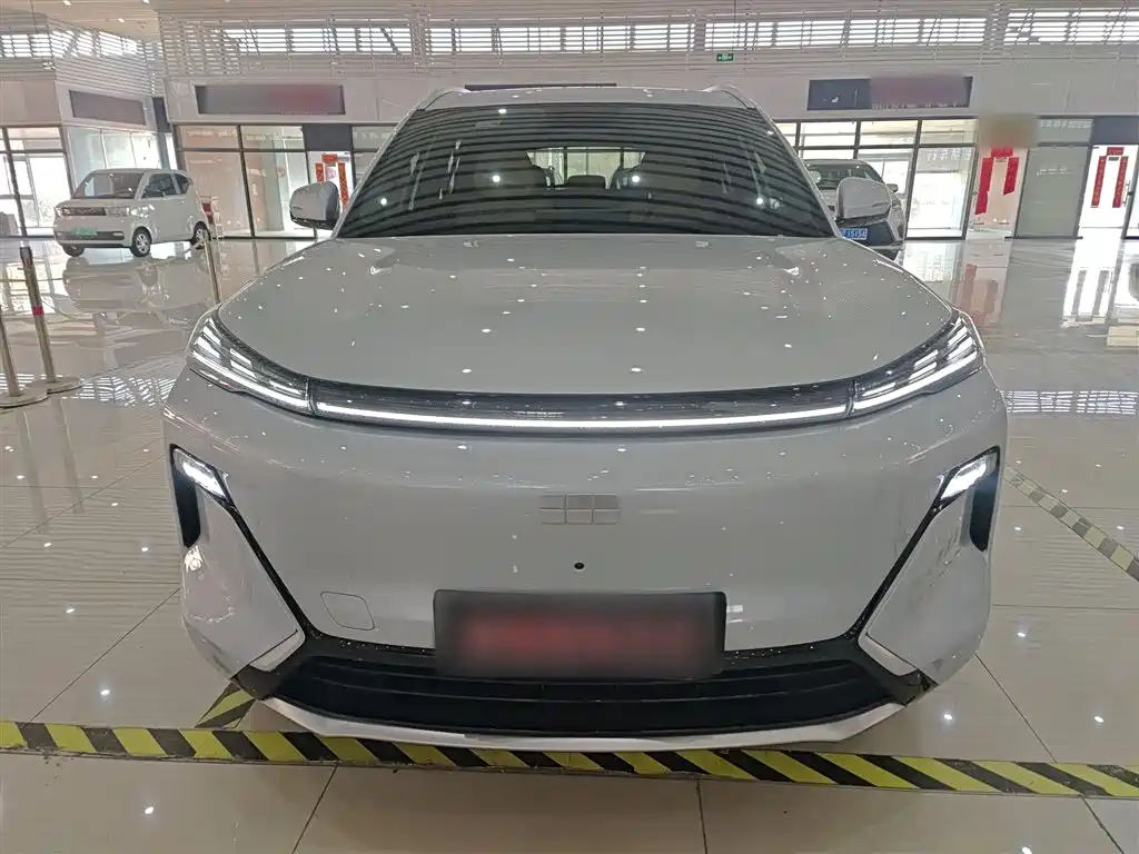 Geely Galaxy Galaxy Starship 7 EM-i 2025 Model 120km Voyage+ Edition фото 3