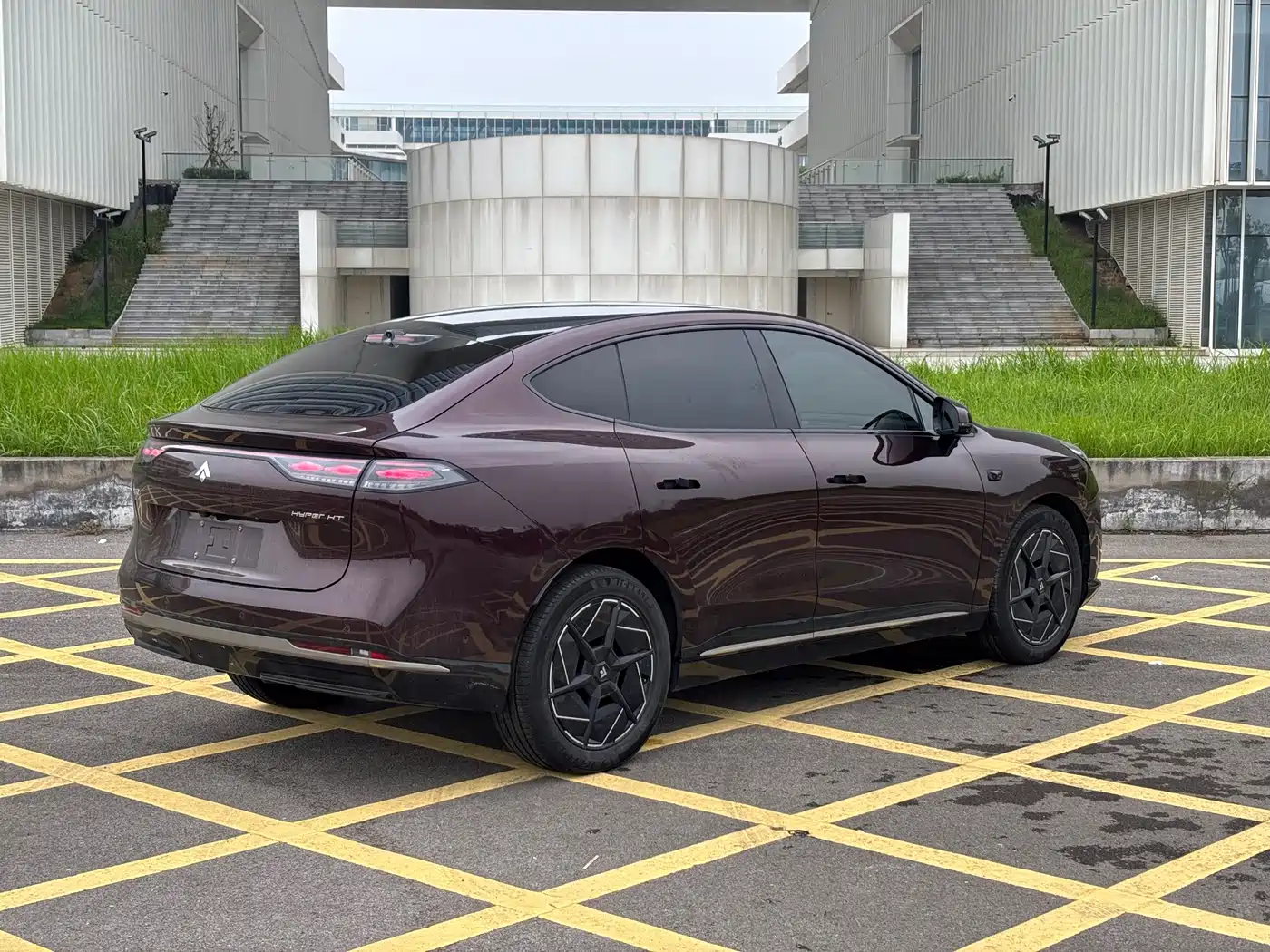 GAC Haobo Hyper HT 2024 2023 670 RWD Ultra High Voltage NDA Edition