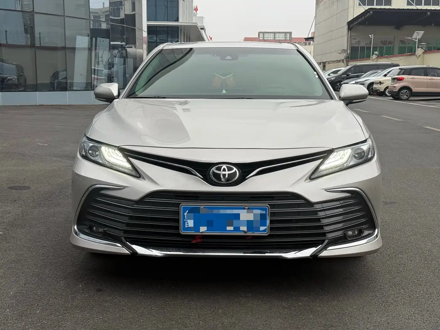 Toyota Camry 2023 2.0G Luxury Edition фото 3