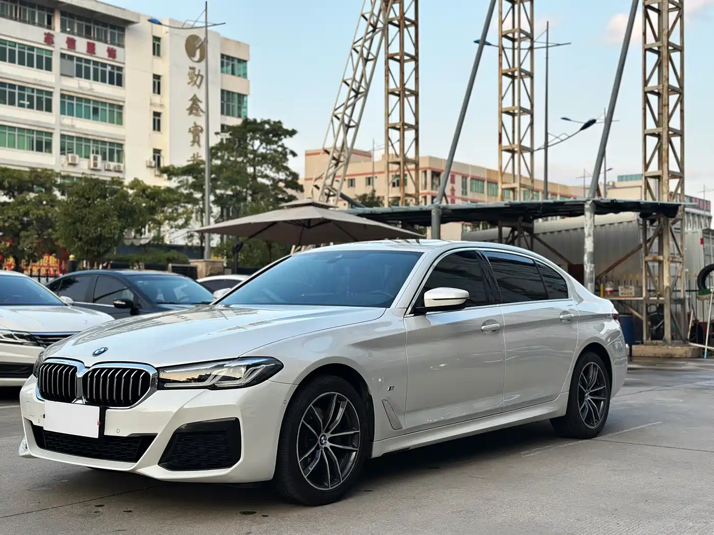 BMW 5 Series 2021 525Li M Sport Package
