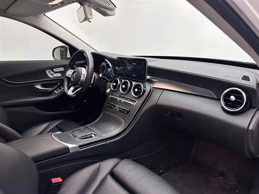 Mercedes-Benz C-Class 2020 C 260 Sport Edition 4MATIC фото 11