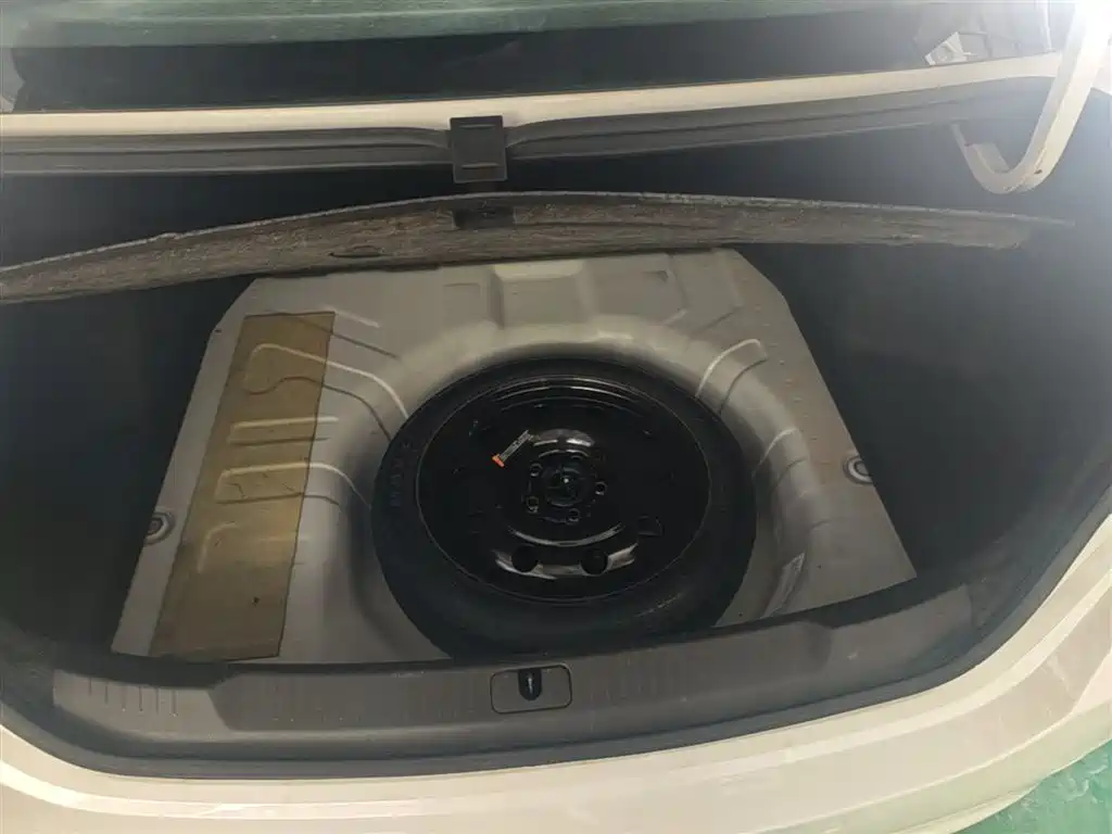 Buick Excelle 2016 Model 15N Automatic Luxury фото 19
