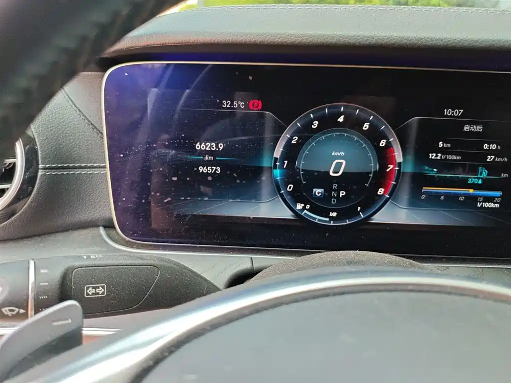 Mercedes-Benz E-Class 2018 Facelift E 200 L Sport фото 9