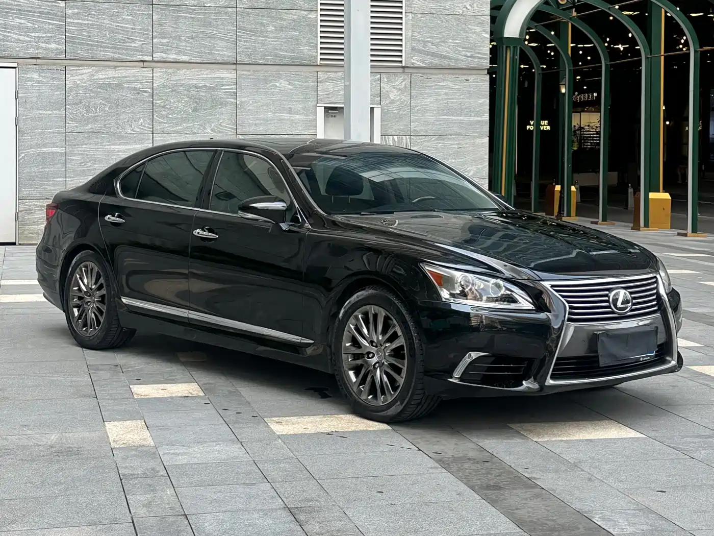 Lexus LS 2013 460L Luxury Edition фото 4