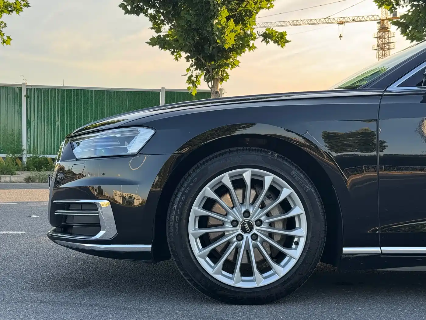 Audi A8 2022 A8L 50 TFSI quattro Comfort Collector's Edition фото 6