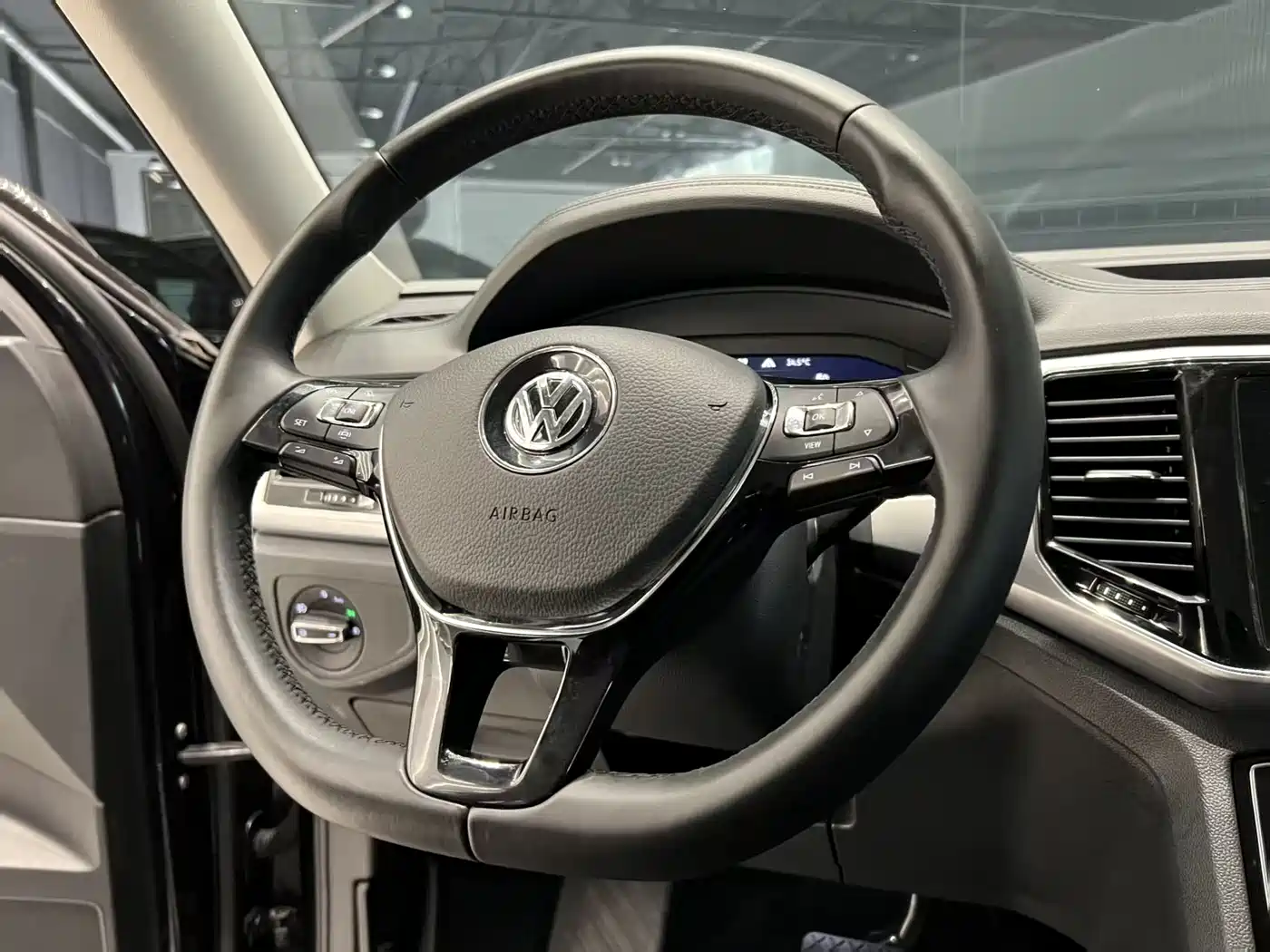 VOLKSWAGEN TOURANG
