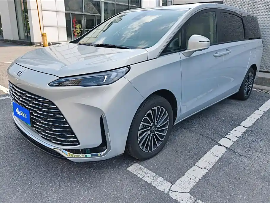 Buick GL8 New Energy 2025 Landlux Smart Edition 7-seater